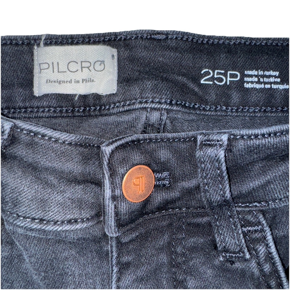 Anthropology Pilcro 25P The Yaya Mid-Rise Straight Jeans Black Denim Raw Hem - Picture 2 of 5